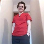 Docente universitario imparte clases de materias relacionadas al área salud